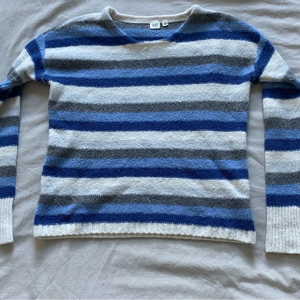 Gap Stripe‎ Sweater